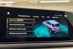 valkoinen Mercedes-Benz GLE 2023 kuva 27.