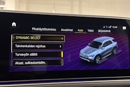 valkoinen Mercedes-Benz GLE 2023 kuva 29.