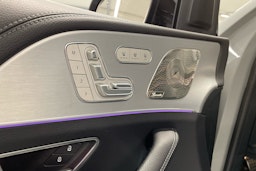 harmaa Mercedes-Benz GLE 2023 kuva 16.