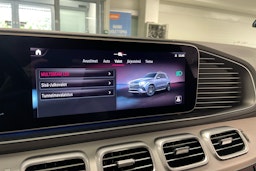 harmaa Mercedes-Benz GLE 2023 kuva 25.