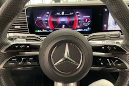 harmaa Mercedes-Benz GLE 2023 kuva 33.