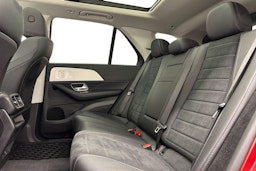 met. punainen Mercedes-Benz GLE 2024 kuva 10.