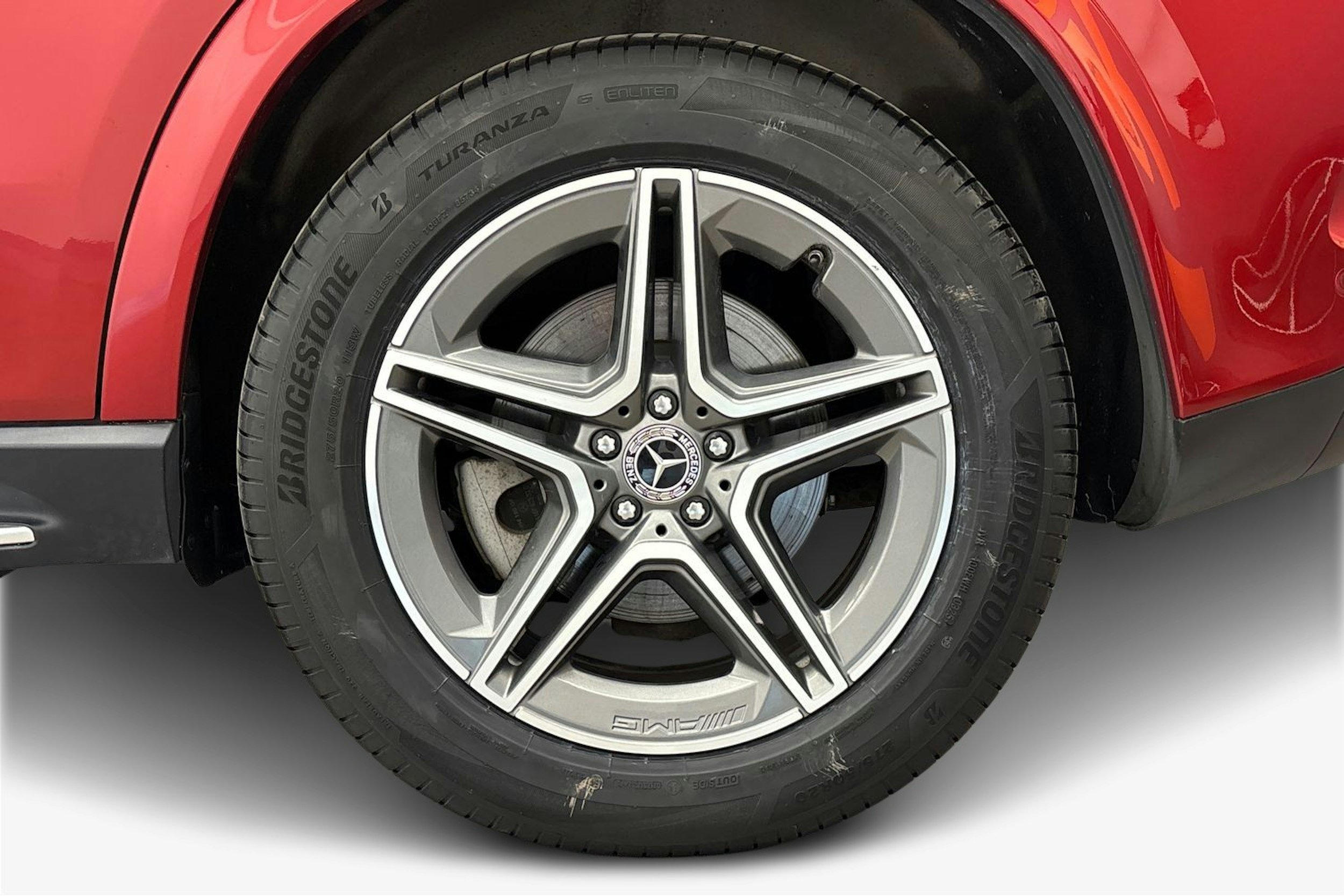 met. punainen Mercedes-Benz GLE 2024 kuva 11.
