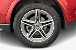 met. punainen Mercedes-Benz GLE 2024 kuva 11.