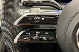 met. punainen Mercedes-Benz GLE 2024 kuva 18.