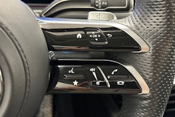 met. punainen Mercedes-Benz GLE 2024 kuva 19.
