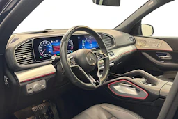 vihreä Mercedes-Benz GLE 2024 kuva 8.