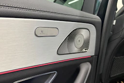 vihreä Mercedes-Benz GLE 2024 kuva 20.