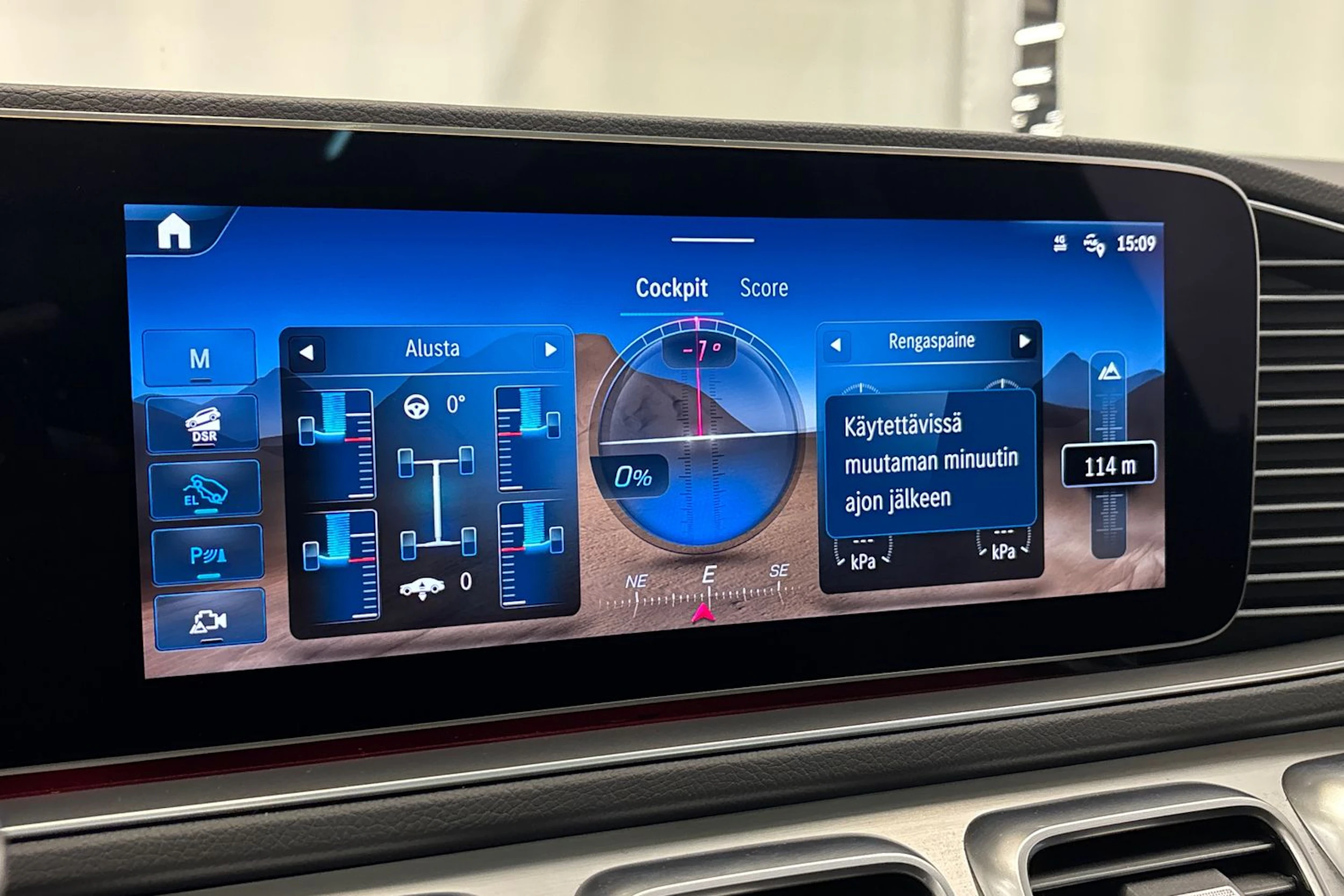 vihreä Mercedes-Benz GLE 2024 kuva 30.