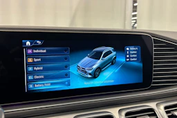 vihreä Mercedes-Benz GLE 2024 kuva 31.