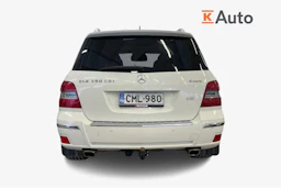 valkoinen Mercedes-Benz GLK 2010 kuva 4.