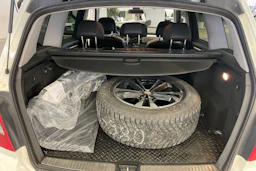 valkoinen Mercedes-Benz GLK 2010 kuva 15.