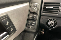 valkoinen Mercedes-Benz GLK 2010 kuva 26.
