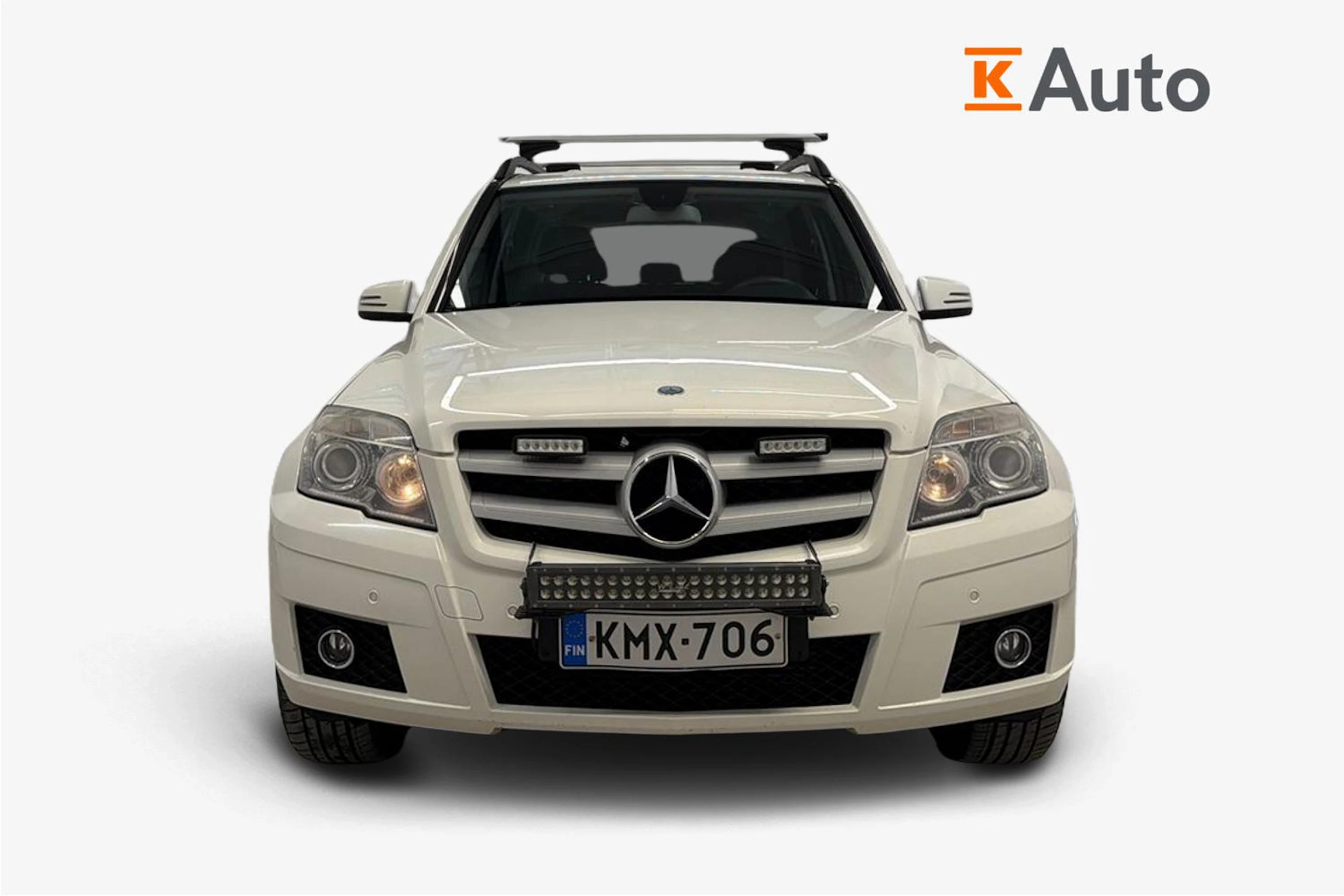 valkoinen Mercedes-Benz GLK 2010 kuva 4.