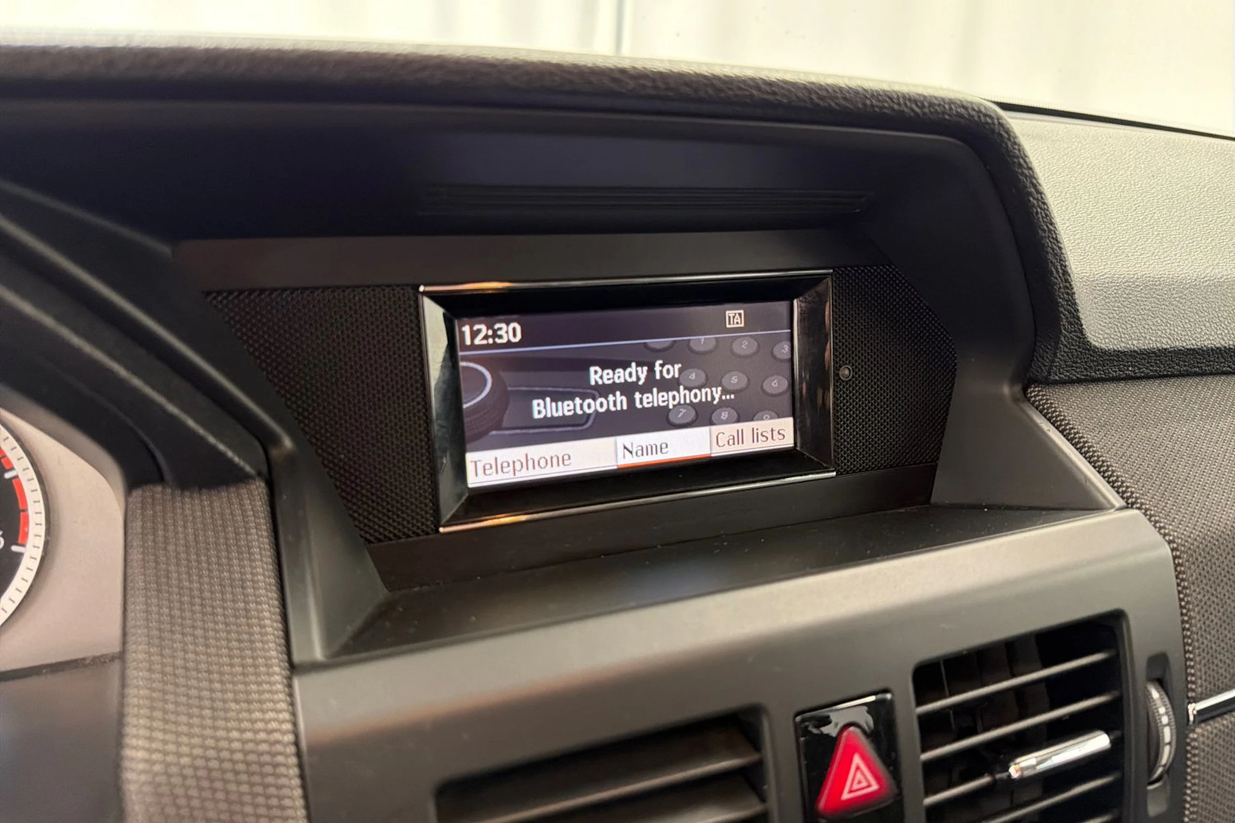 valkoinen Mercedes-Benz GLK 2010 kuva 22.