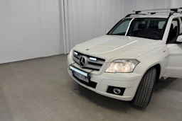 valkoinen Mercedes-Benz GLK 2010 kuva 28.