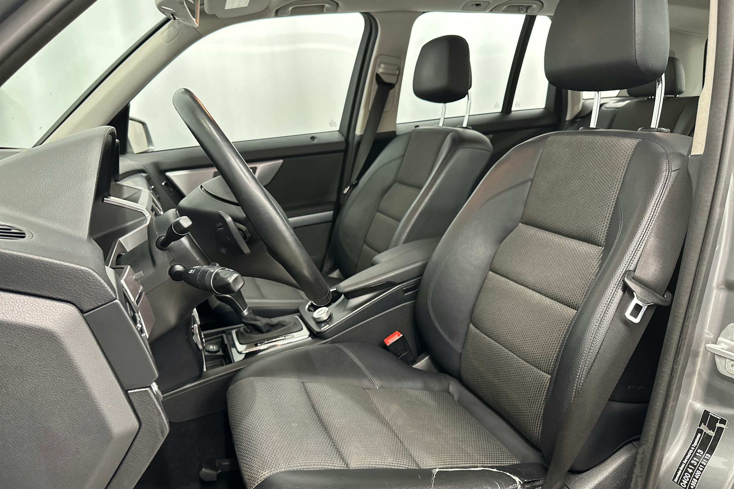 harmaa Mercedes-Benz GLK 2010 kuva 10.