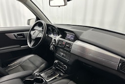 harmaa Mercedes-Benz GLK 2010 kuva 14.