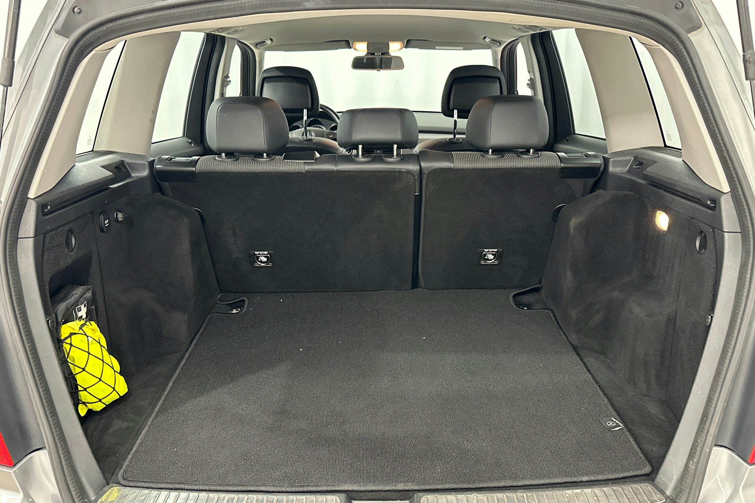 harmaa Mercedes-Benz GLK 2010 kuva 16.