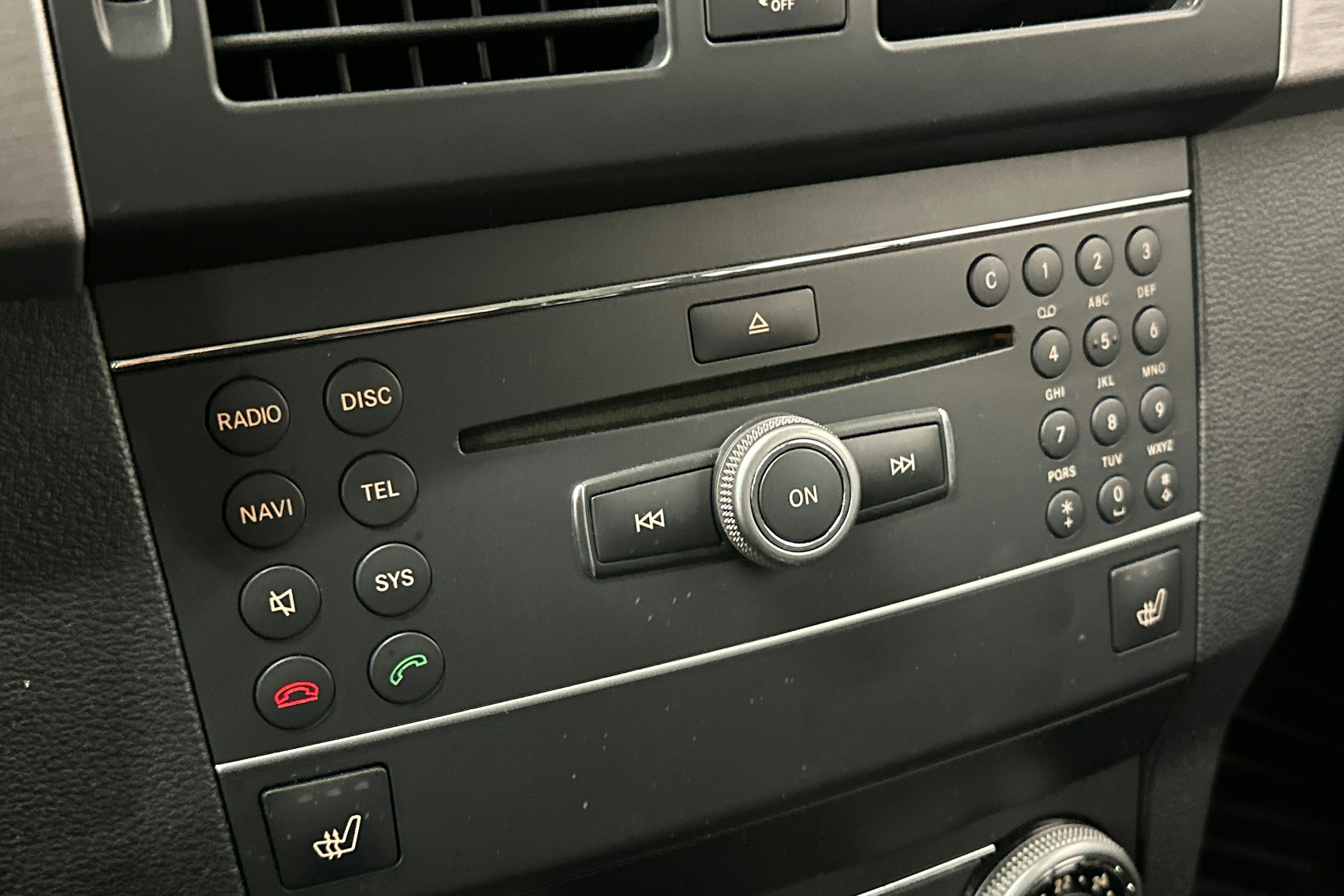 harmaa Mercedes-Benz GLK 2010 kuva 24.