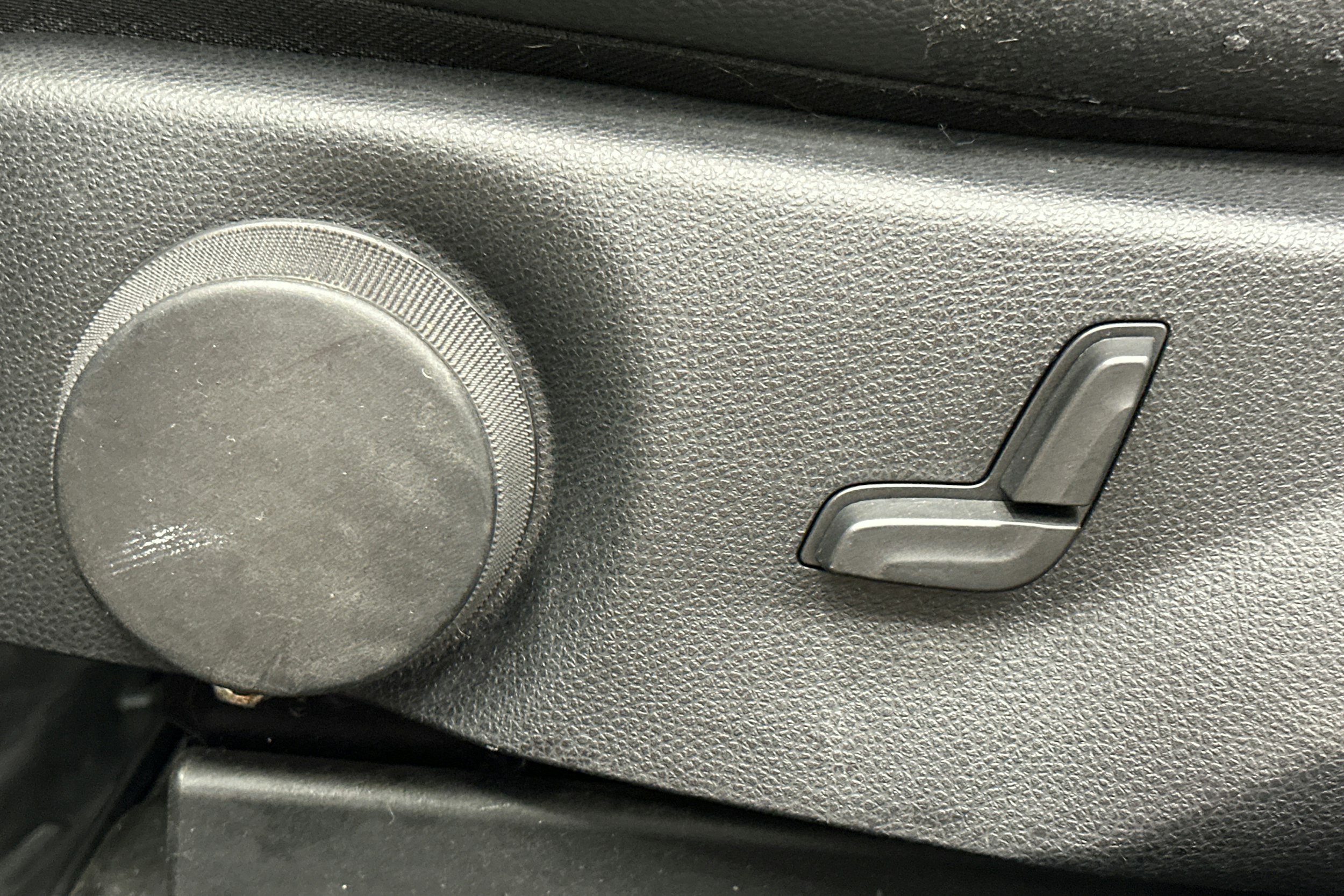 harmaa Mercedes-Benz GLK 2010 kuva 28.