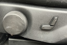 harmaa Mercedes-Benz GLK 2010 kuva 28.