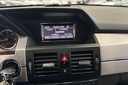 musta Mercedes-Benz GLK 2011 kuva 23.