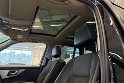 musta Mercedes-Benz GLK 2011 kuva 26.