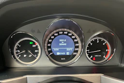 musta Mercedes-Benz GLK 2011 kuva 11.