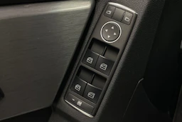 Harmaa Mercedes-Benz GLK 2011 kuva 15.