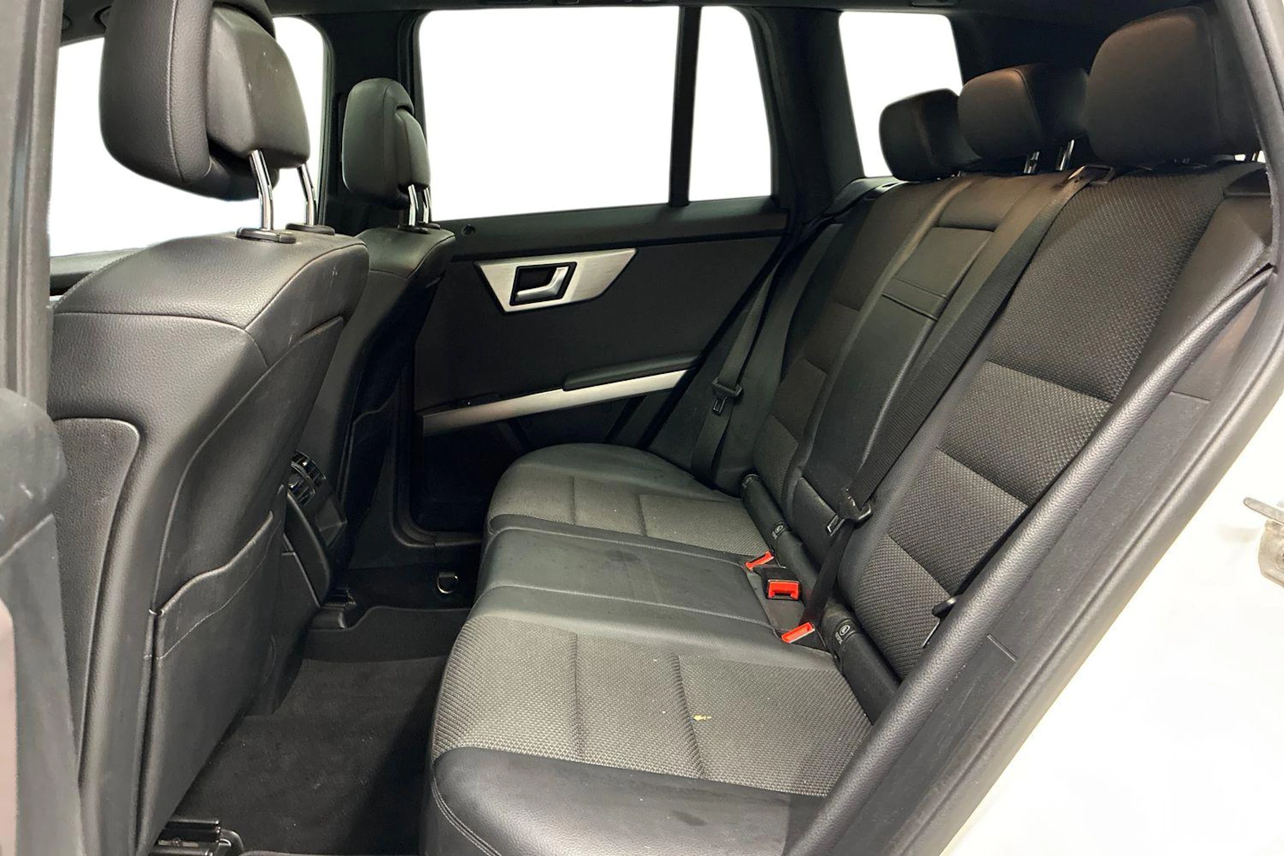 valkoinen Mercedes-Benz GLK 2012 kuva 8.