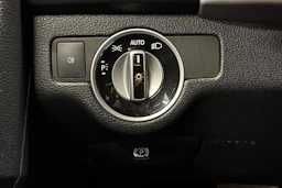valkoinen Mercedes-Benz GLK 2012 kuva 16.