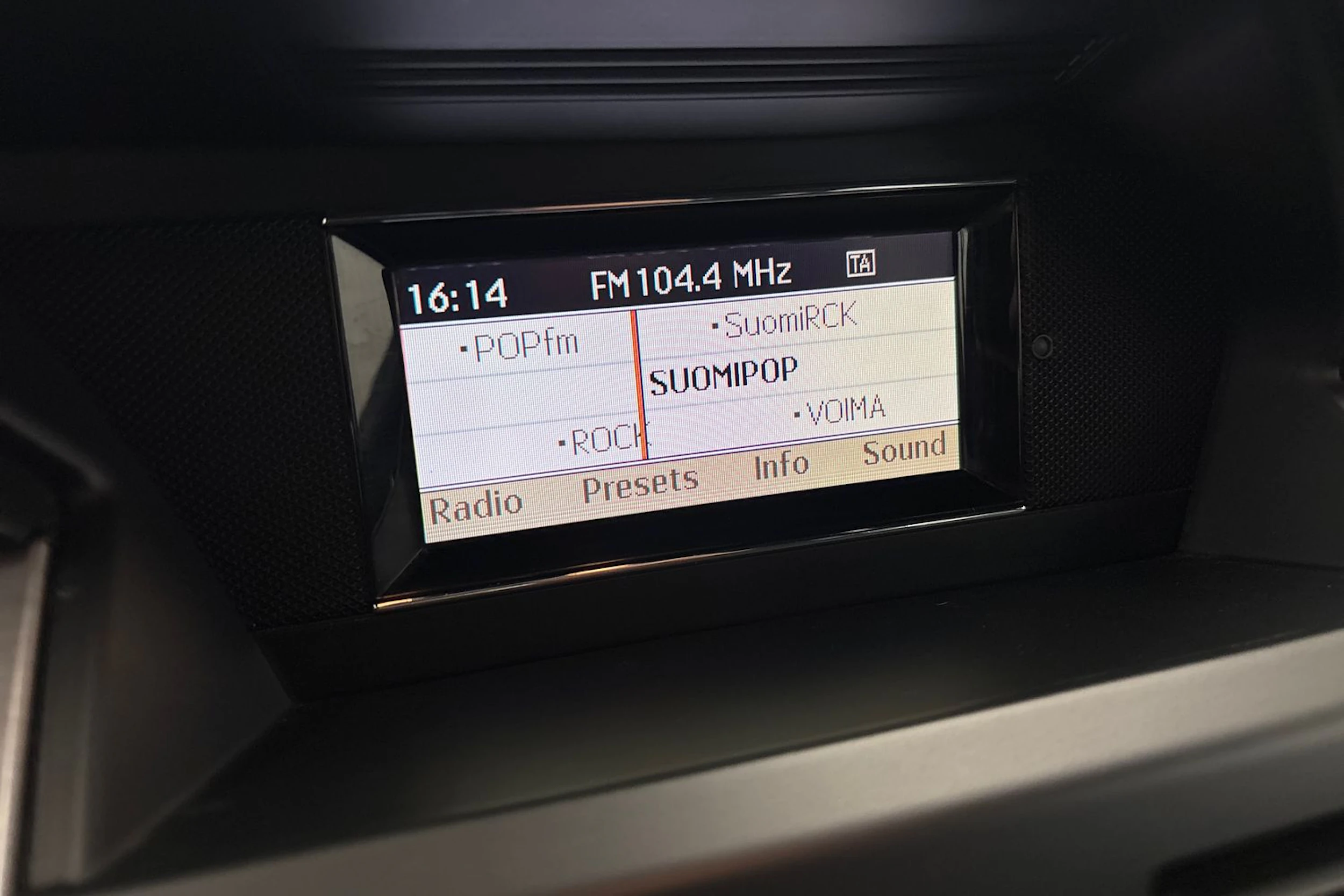 met. hopea Mercedes-Benz GLK 2012 kuva 19.