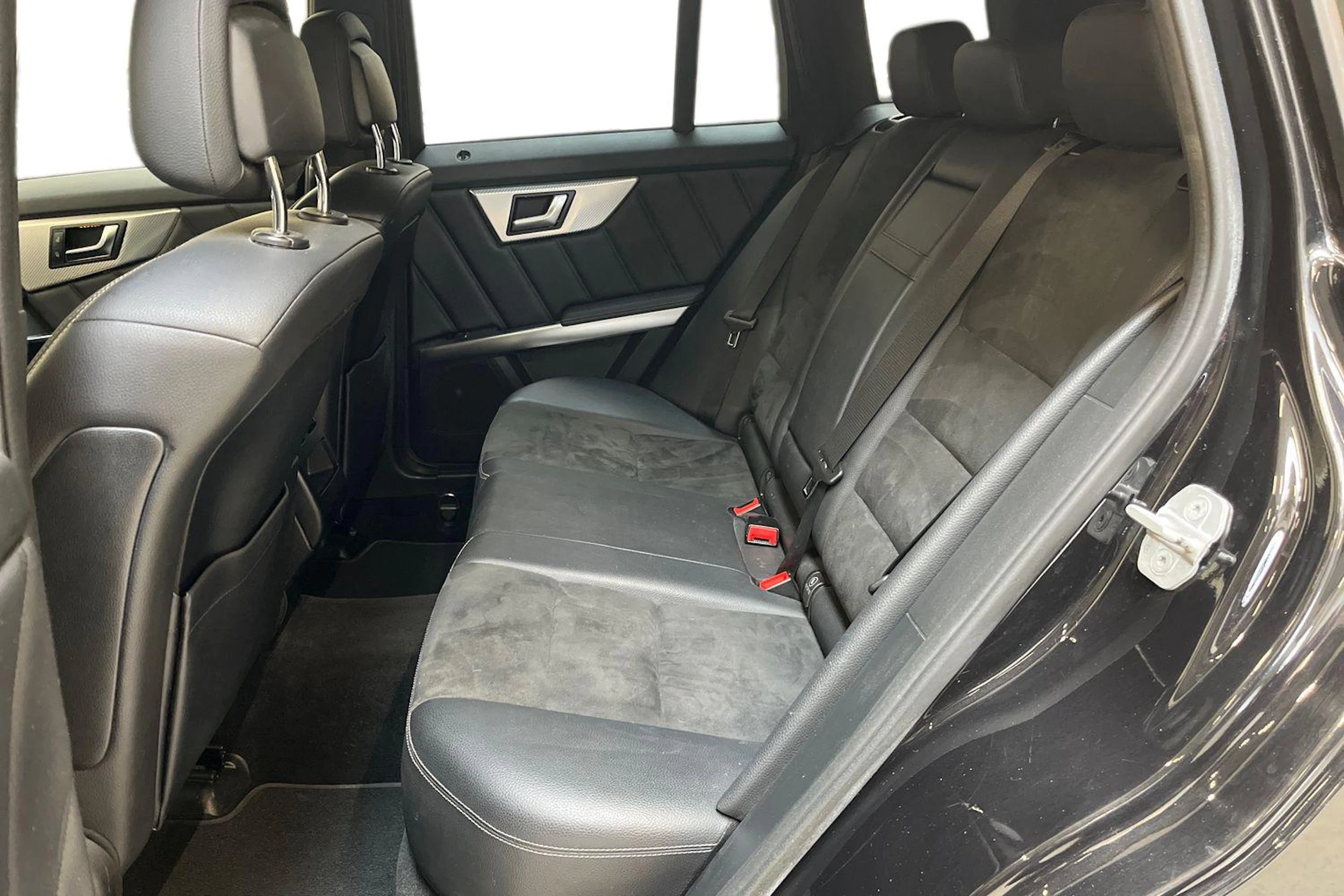 musta Mercedes-Benz GLK 2013 kuva 11.
