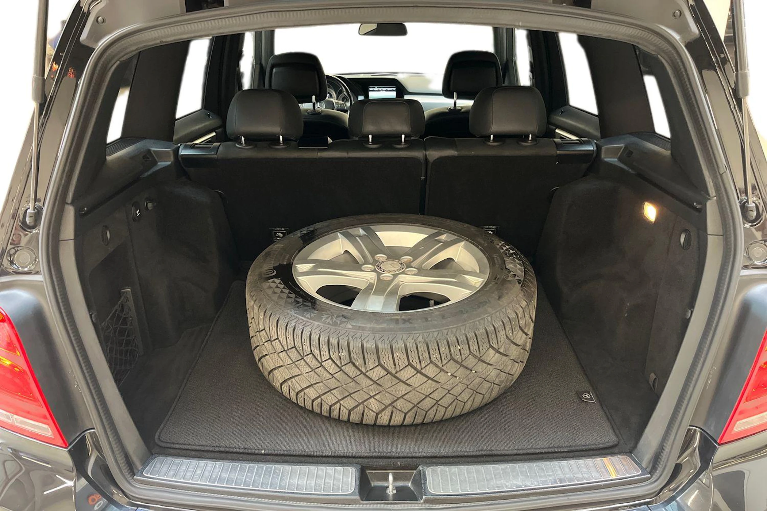 musta Mercedes-Benz GLK 2013 kuva 12.