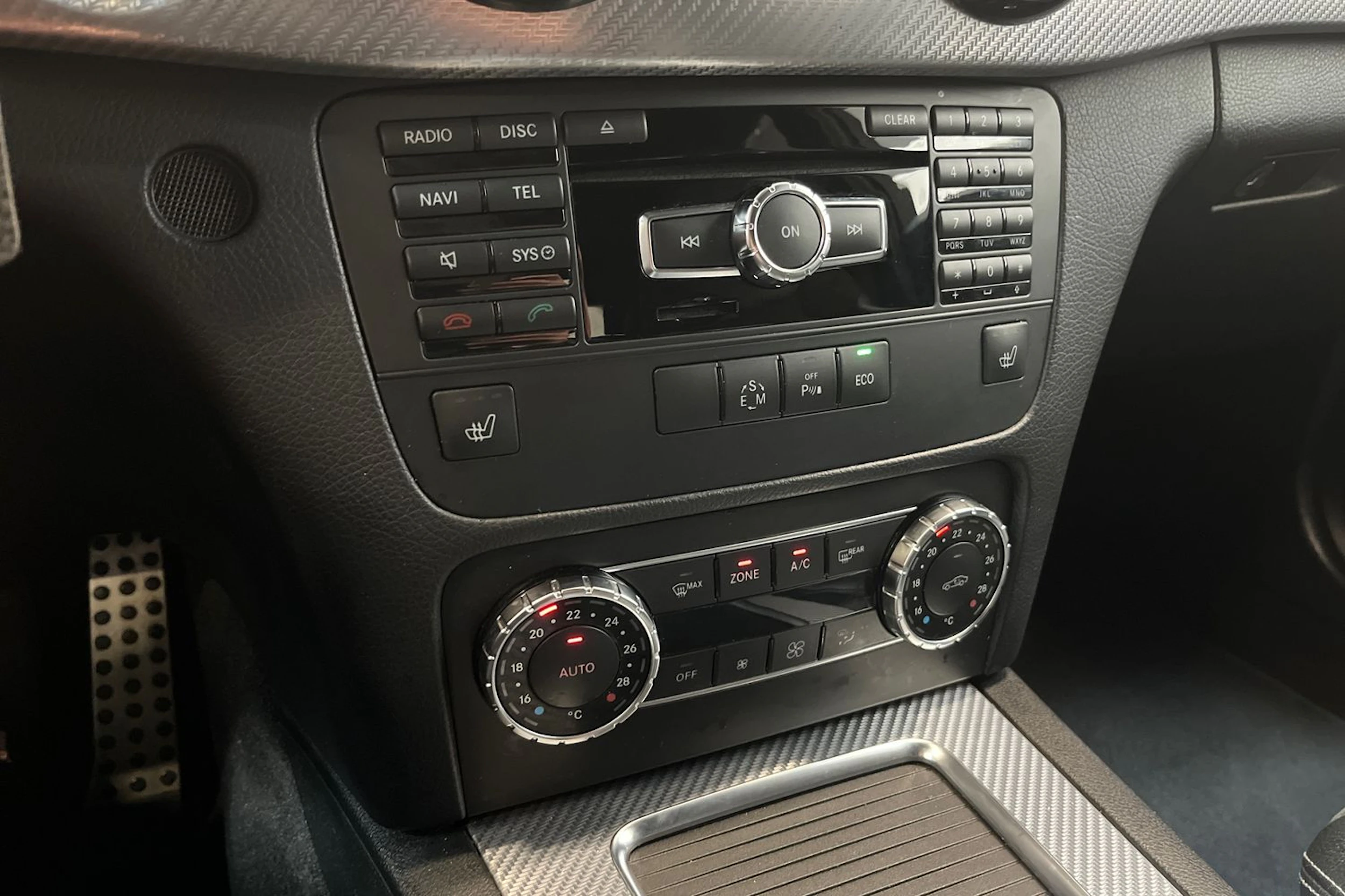 musta Mercedes-Benz GLK 2013 kuva 17.