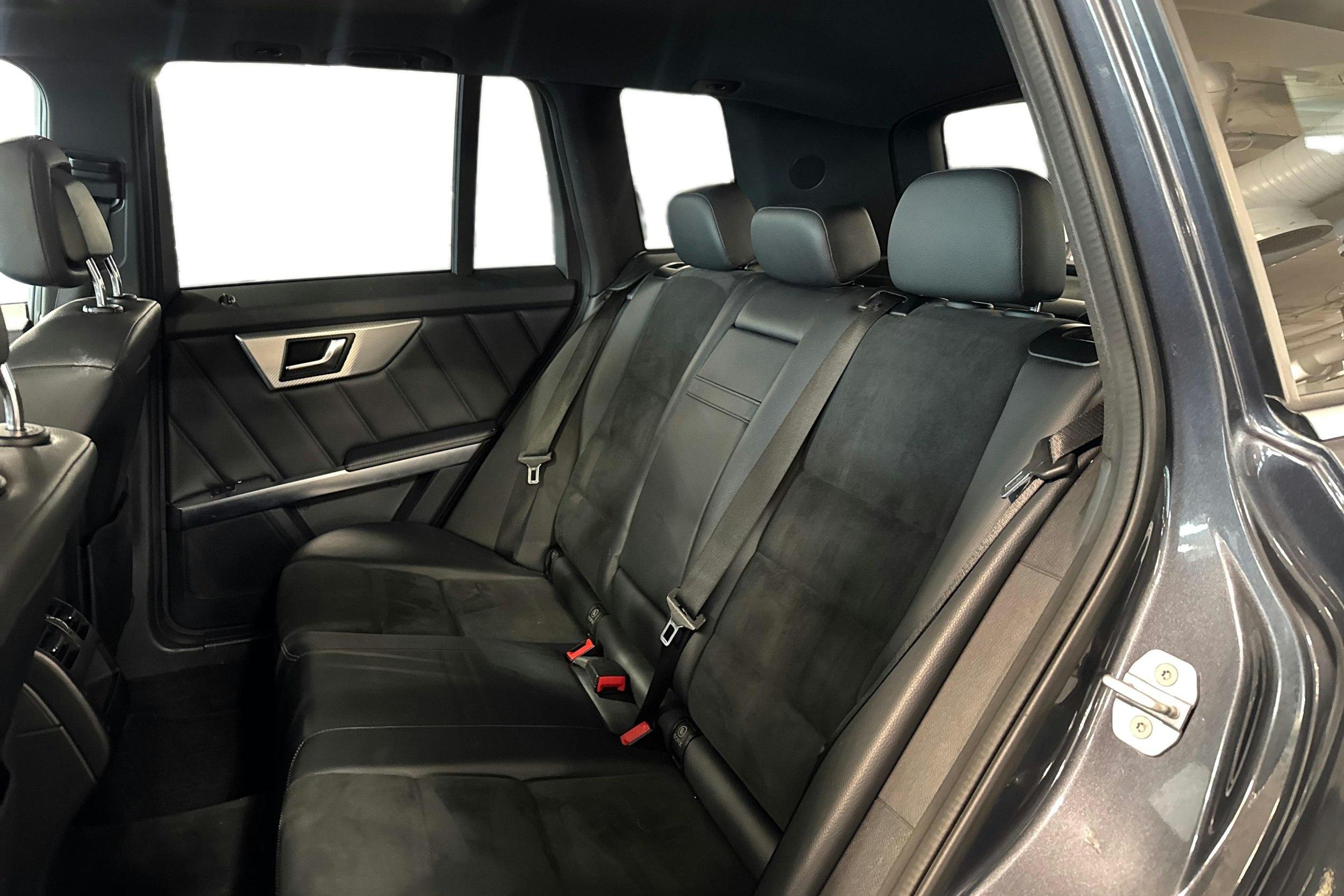 harmaa Mercedes-Benz GLK 2013 kuva 10.