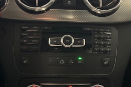 harmaa Mercedes-Benz GLK 2013 kuva 20.