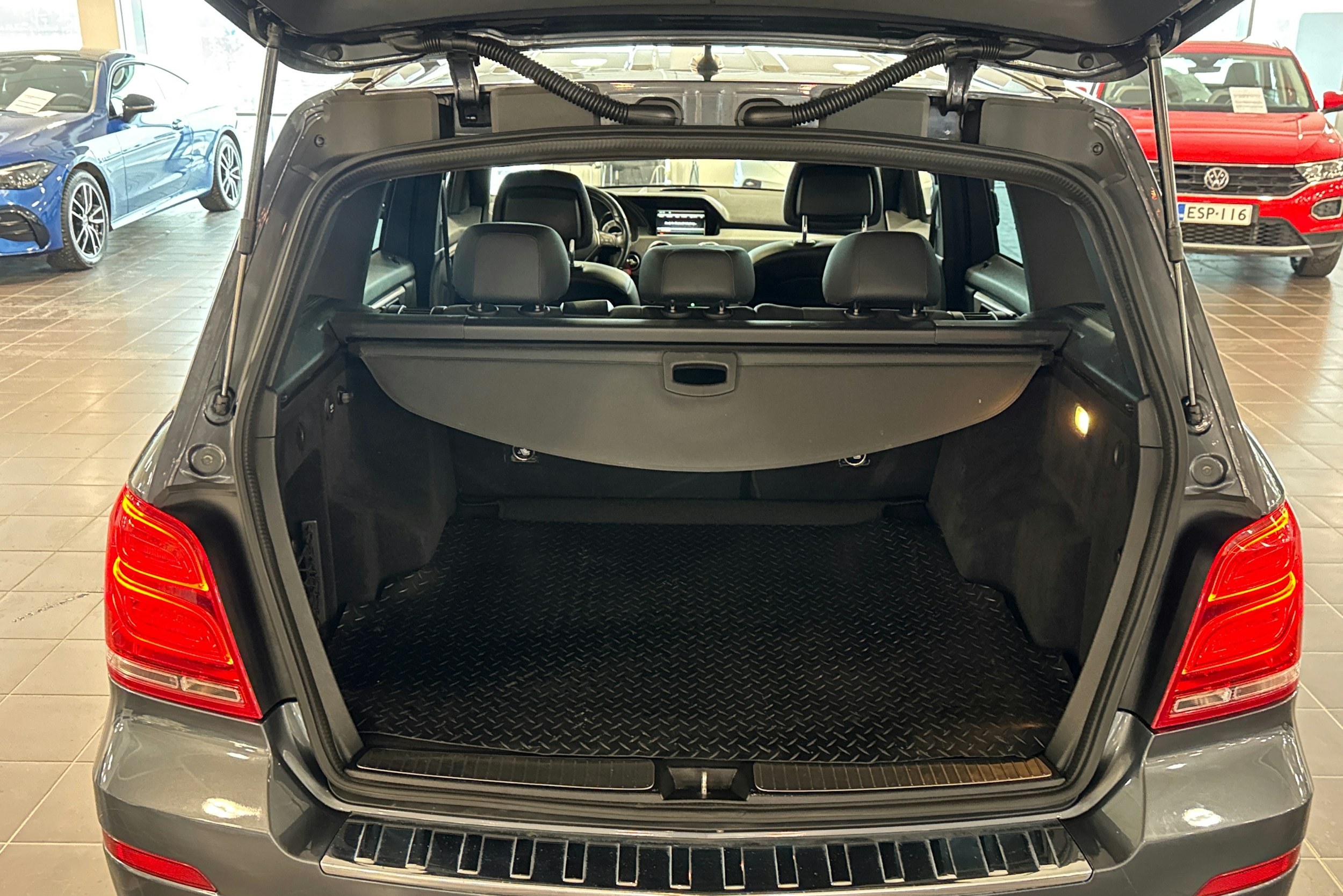 harmaa Mercedes-Benz GLK 2013 kuva 25.