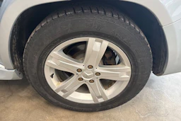 harmaa Mercedes-Benz GLK 2013 kuva 10.