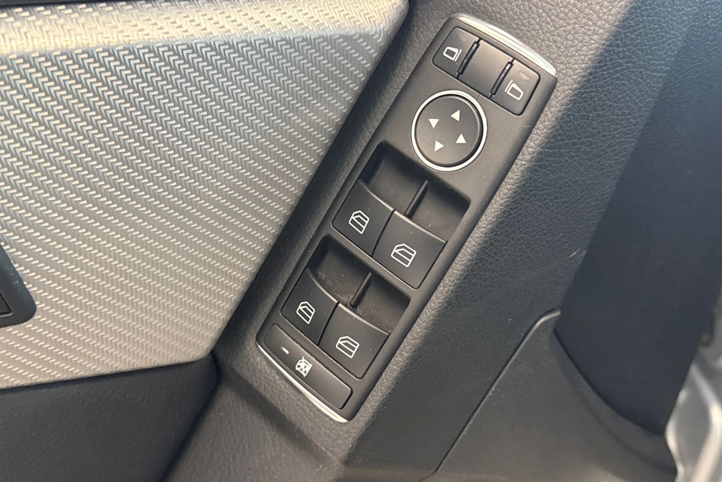 harmaa Mercedes-Benz GLK 2013 kuva 17.