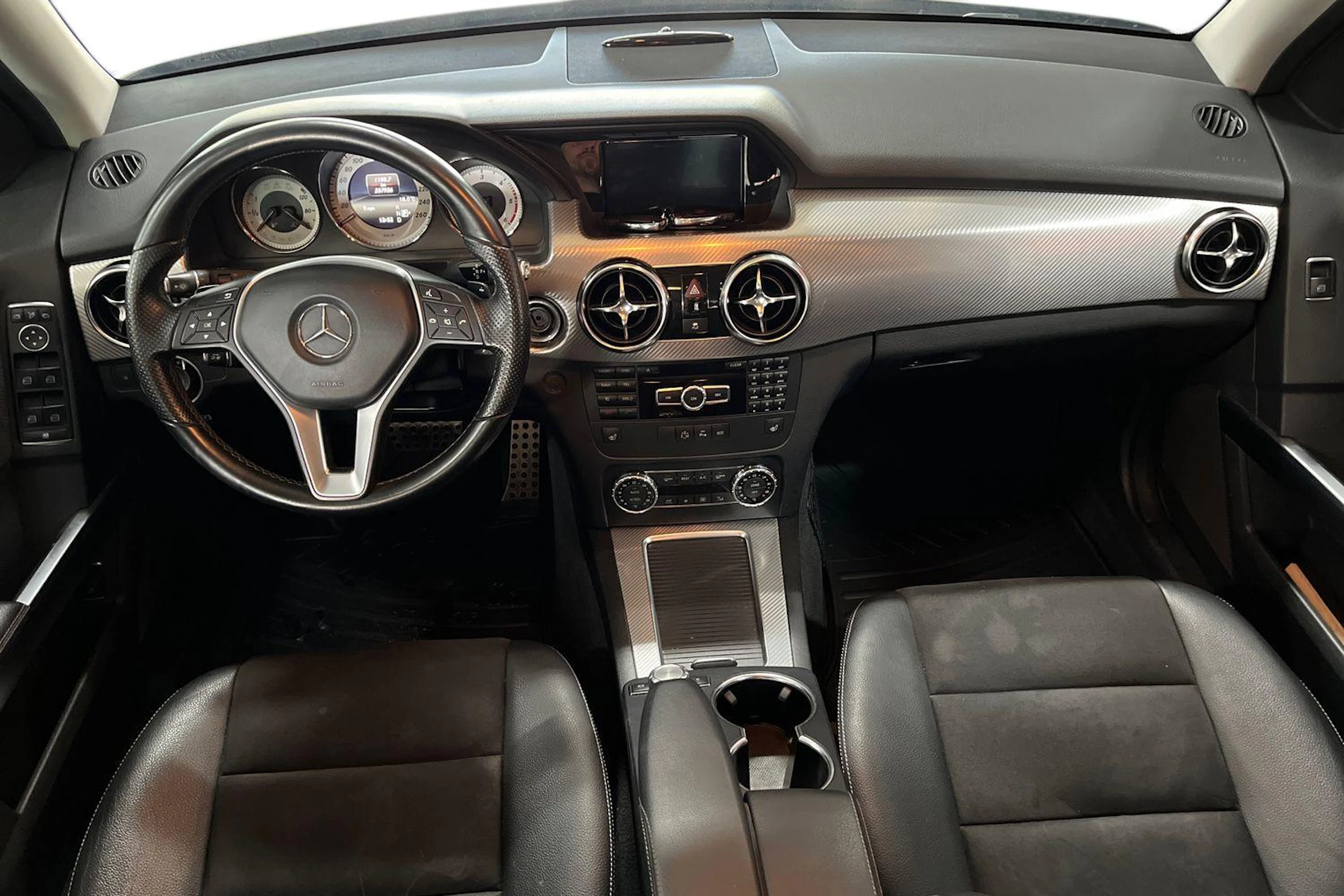Harmaa Mercedes-Benz GLK 2014 kuva 7.