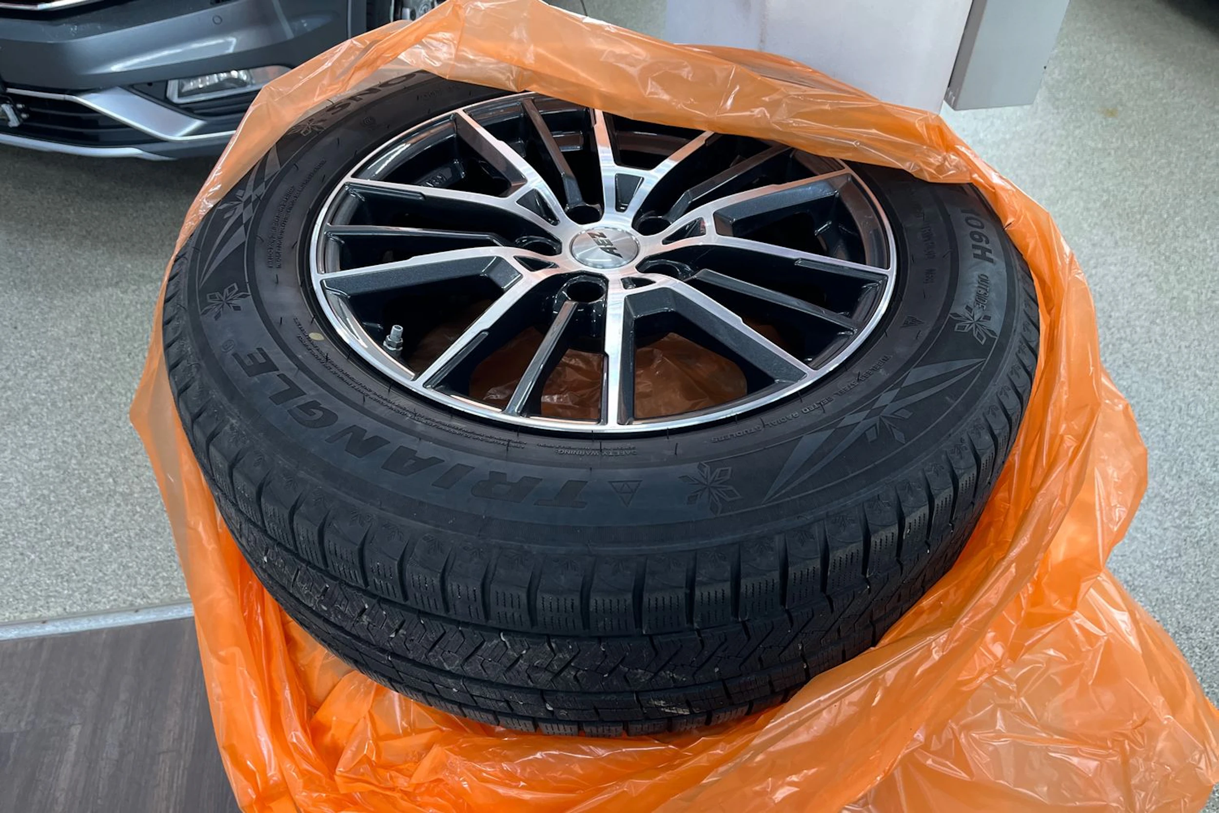 Harmaa Mercedes-Benz GLK 2014 kuva 10.
