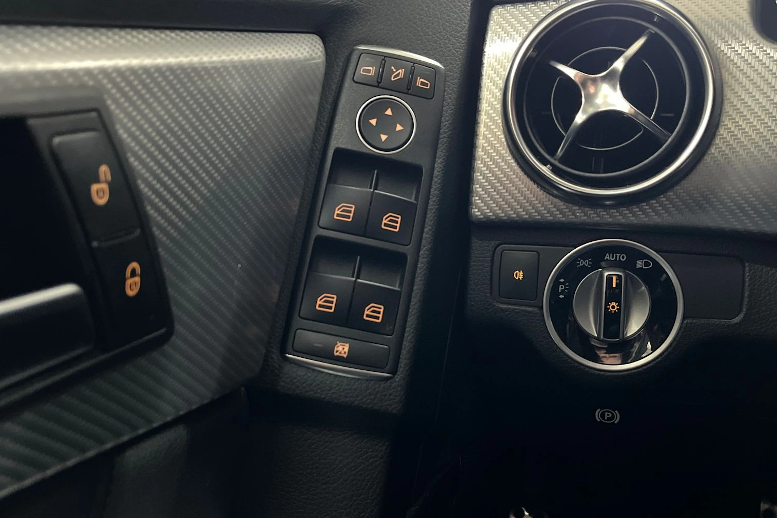 Harmaa Mercedes-Benz GLK 2014 kuva 18.