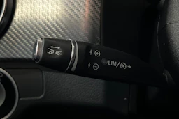 Harmaa Mercedes-Benz GLK 2014 kuva 22.