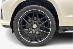 valkoinen Mercedes-Benz GLS 2016 kuva 11.