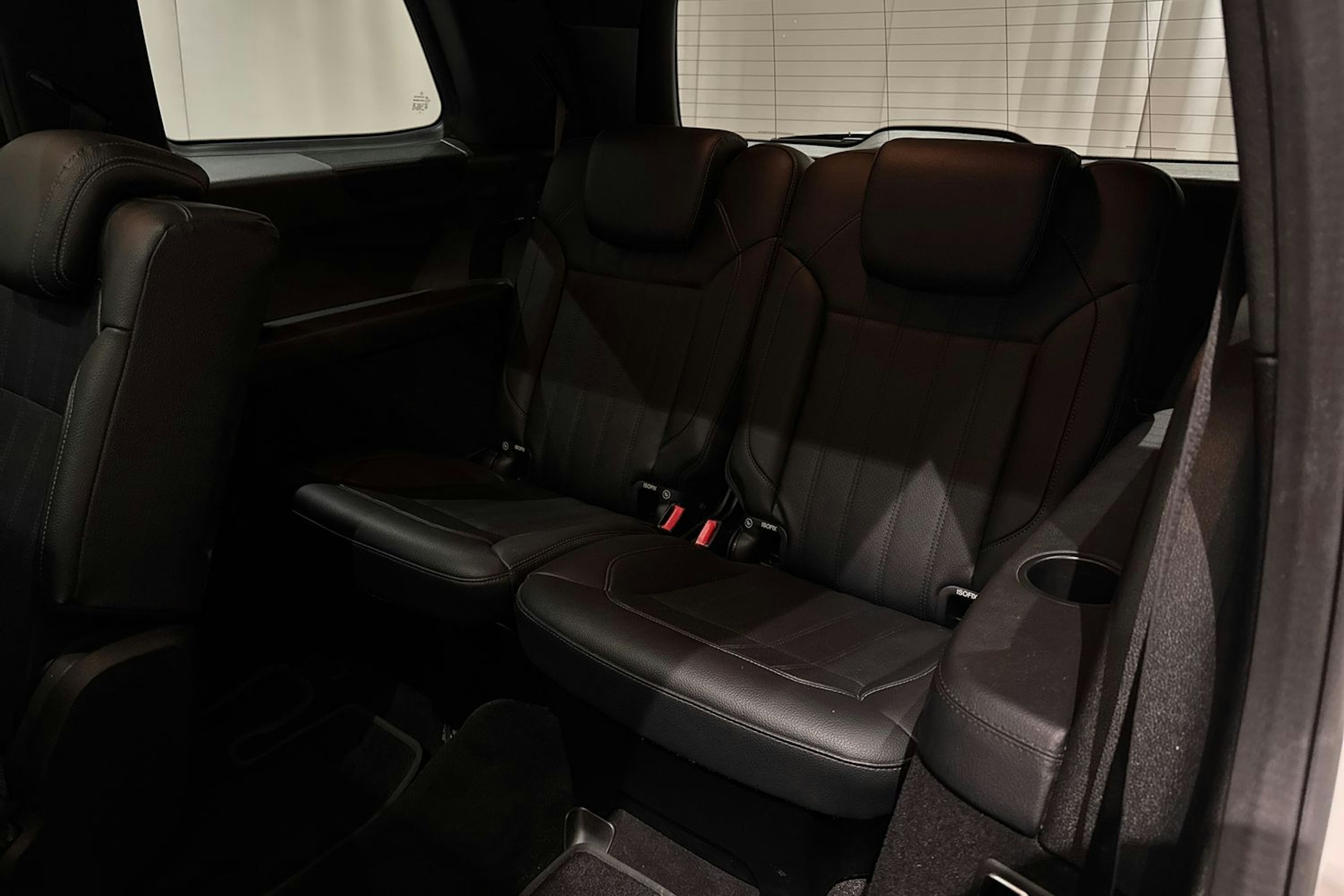 valkoinen Mercedes-Benz GLS 2016 kuva 19.