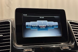 valkoinen Mercedes-Benz GLS 2016 kuva 29.