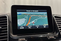 valkoinen Mercedes-Benz GLS 2016 kuva 30.