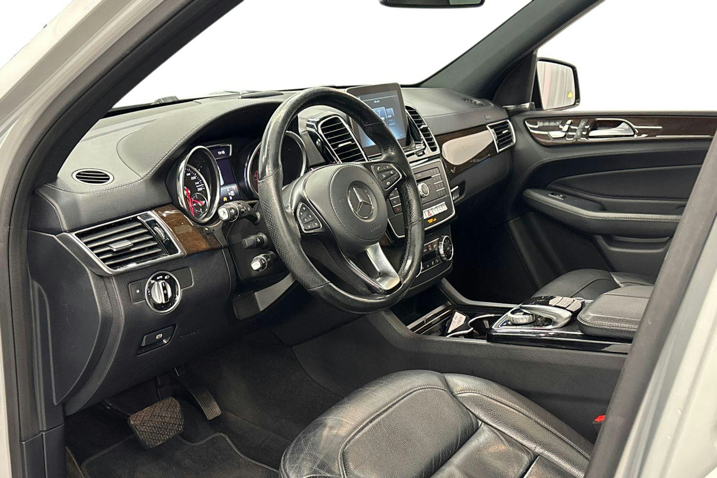 hopea Mercedes-Benz GLS 2017 kuva 7.